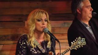 Kentucky Borderline  Rhonda Vincent amp The Rage [upl. by Lear]