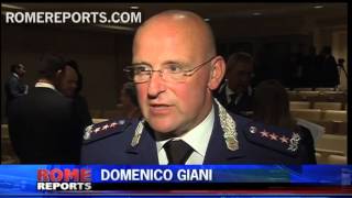 Gendarmeria vaticana lanza disco y estrena uniforme [upl. by Adnawt]