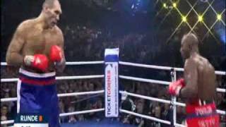 Nikolai Valuev vs Evander Holyfield 46 [upl. by Mancino]